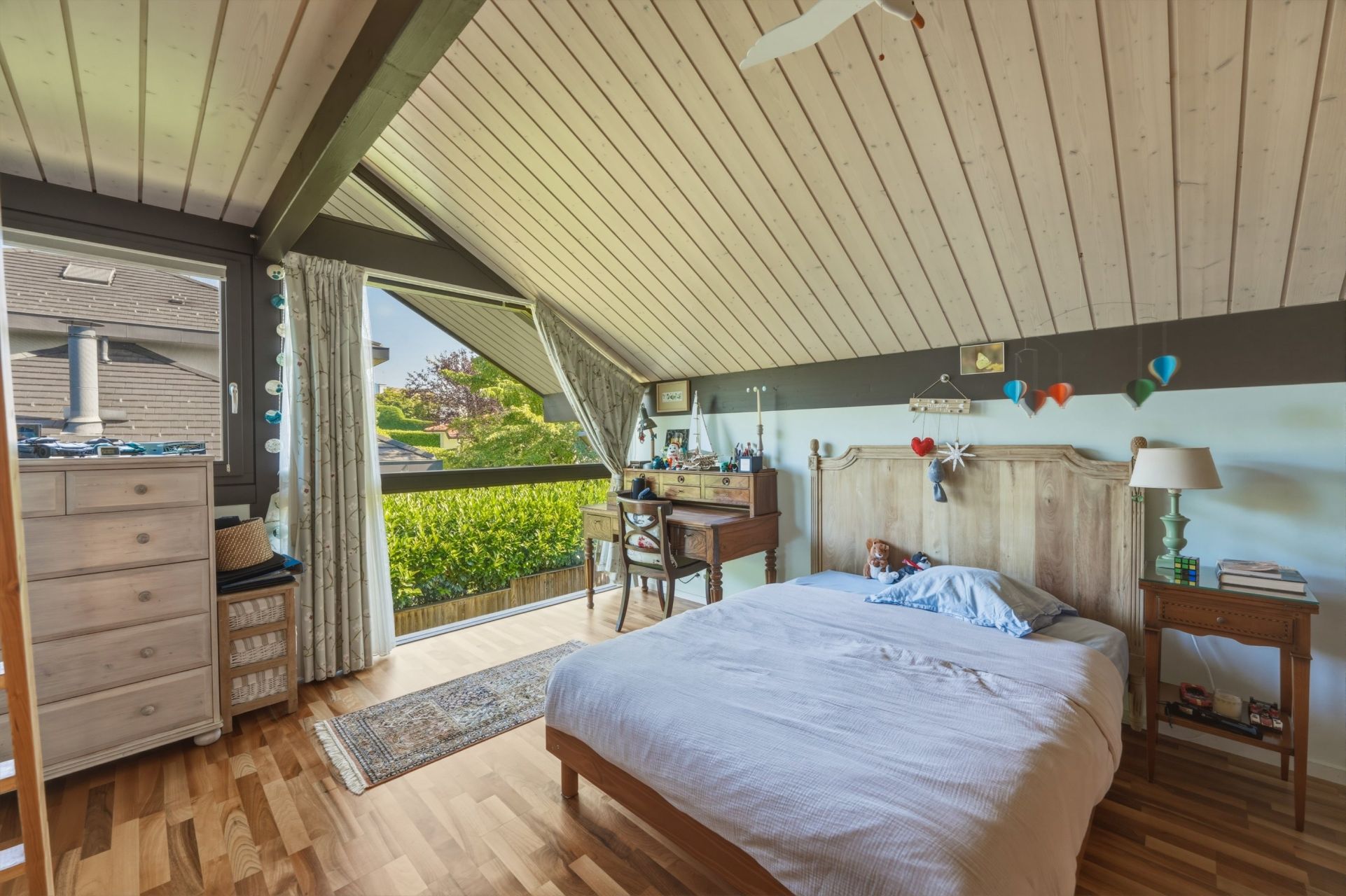 house 10 Rooms for sale on DIVONNE LES BAINS (01220)