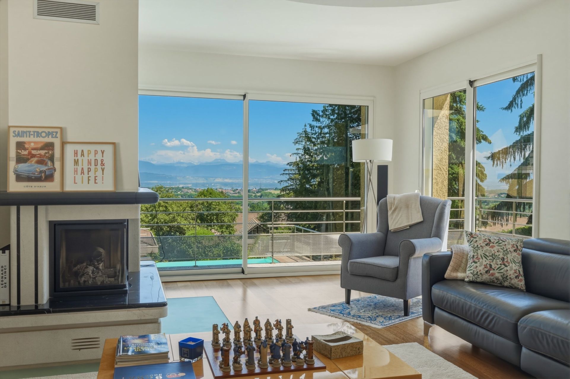 house 9 Rooms for sale on DIVONNE LES BAINS (01220)