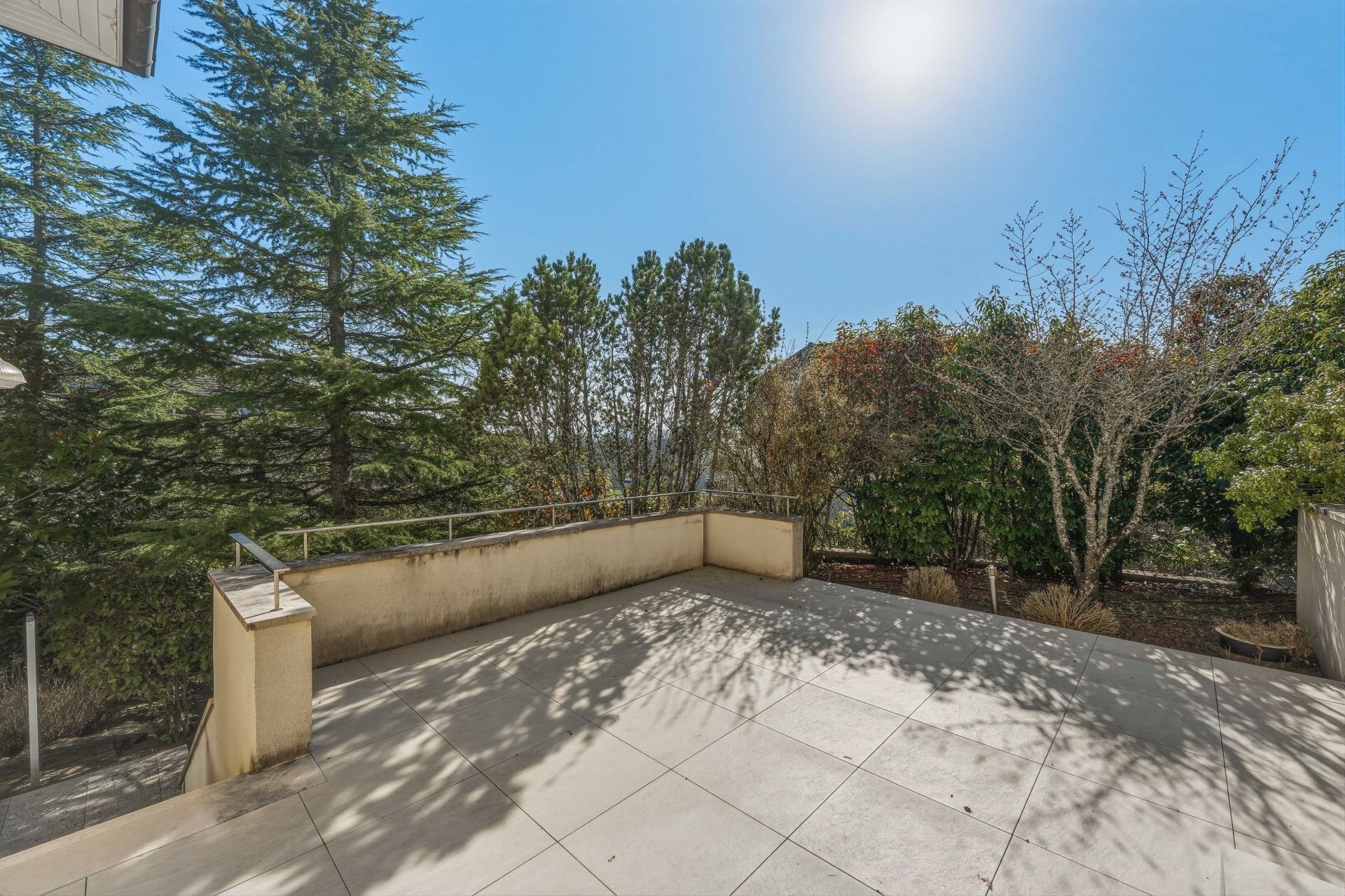 maison 12 Pièces en vente sur DIVONNE LES BAINS (01220)
