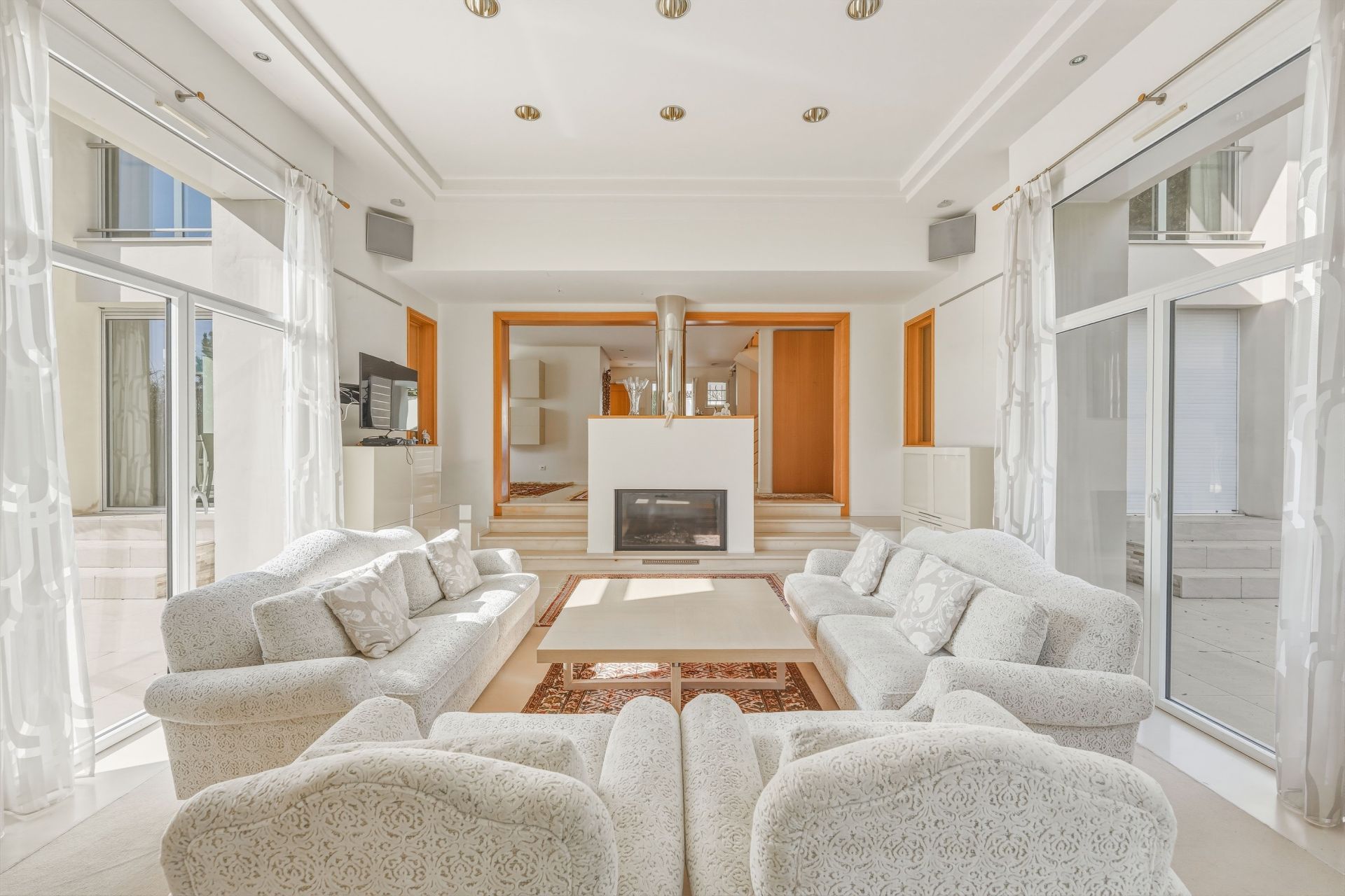 maison 12 Pièces en vente sur DIVONNE LES BAINS (01220)