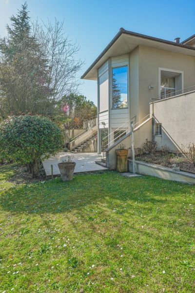 Vente Maison Divonne-les-Bains 12&nbsp;Pièces 517.55&nbsp;m²