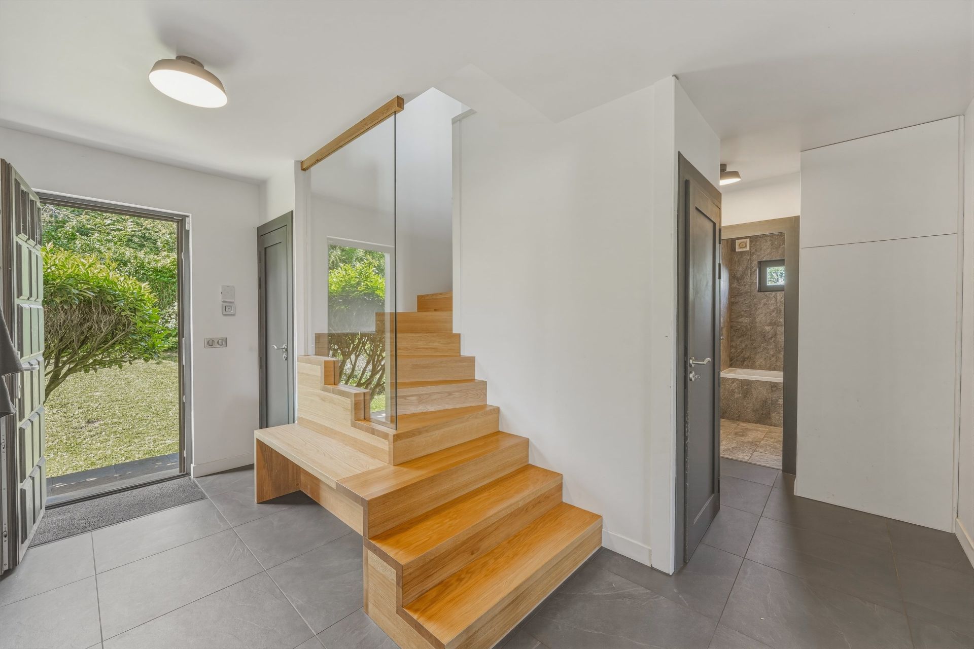 maison 8 Pièces en vente sur GRILLY (01220)