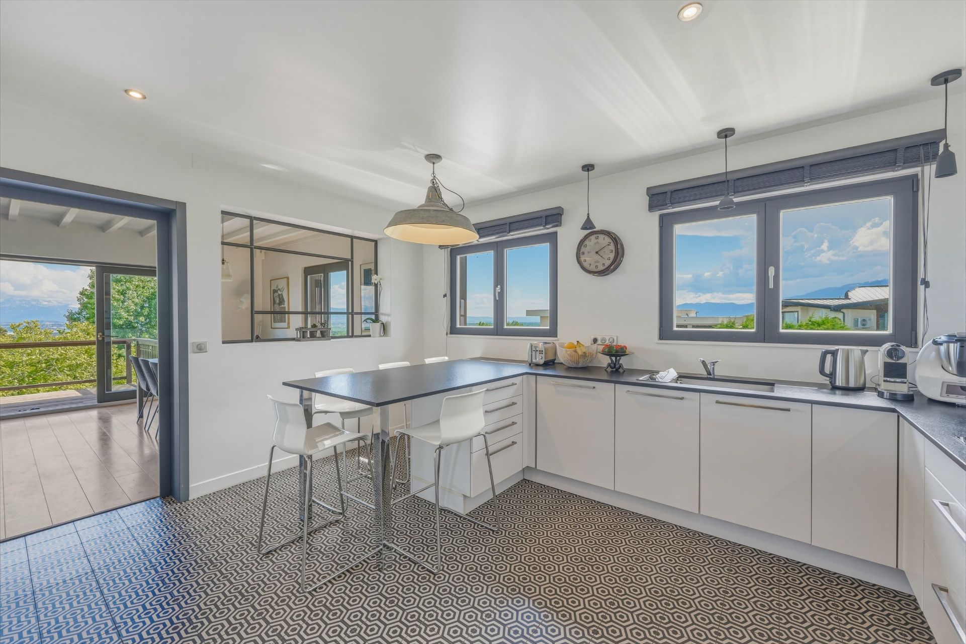 maison 8 Pièces en vente sur GRILLY (01220)