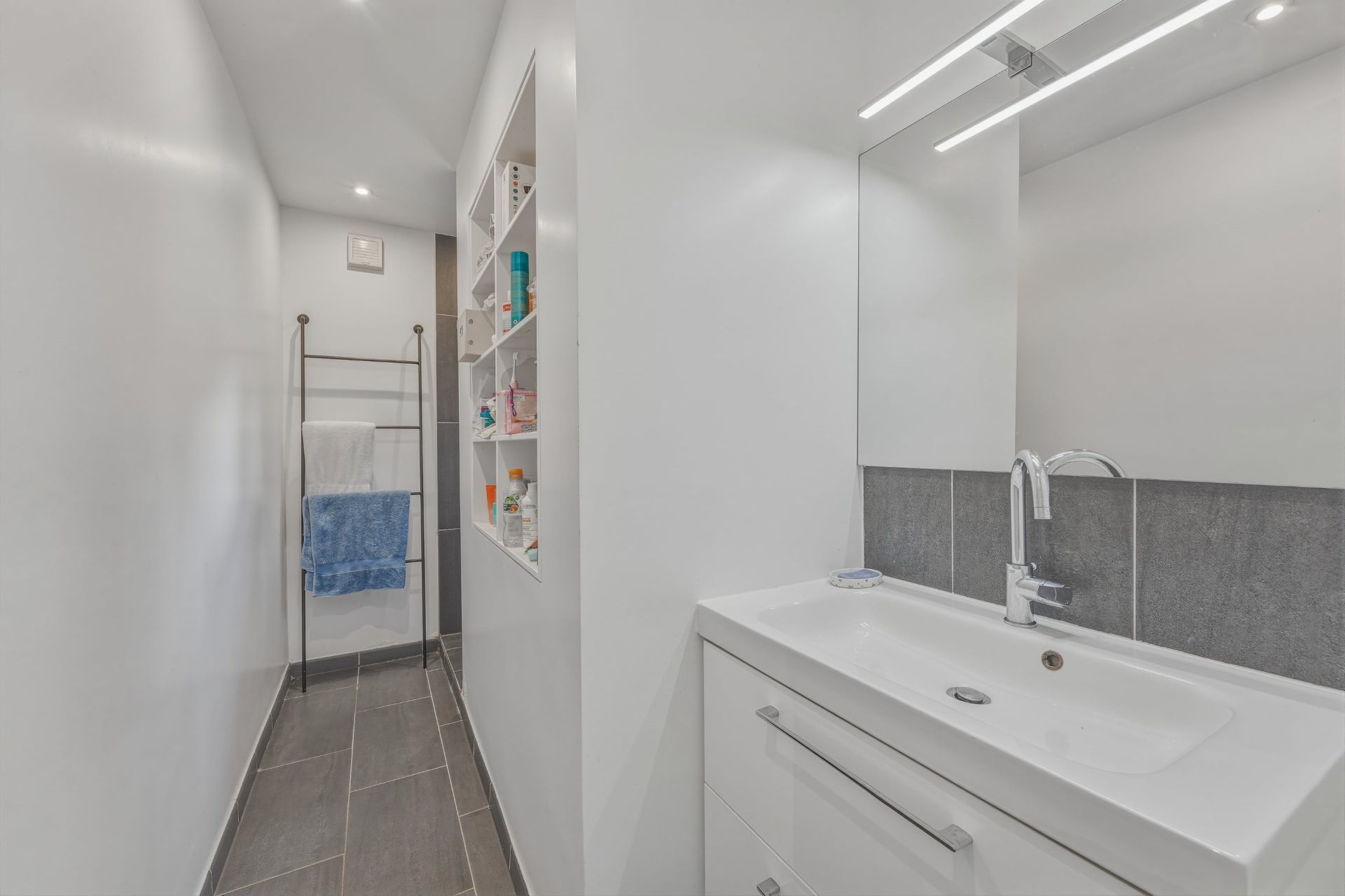 maison 8 Pièces en vente sur GRILLY (01220)