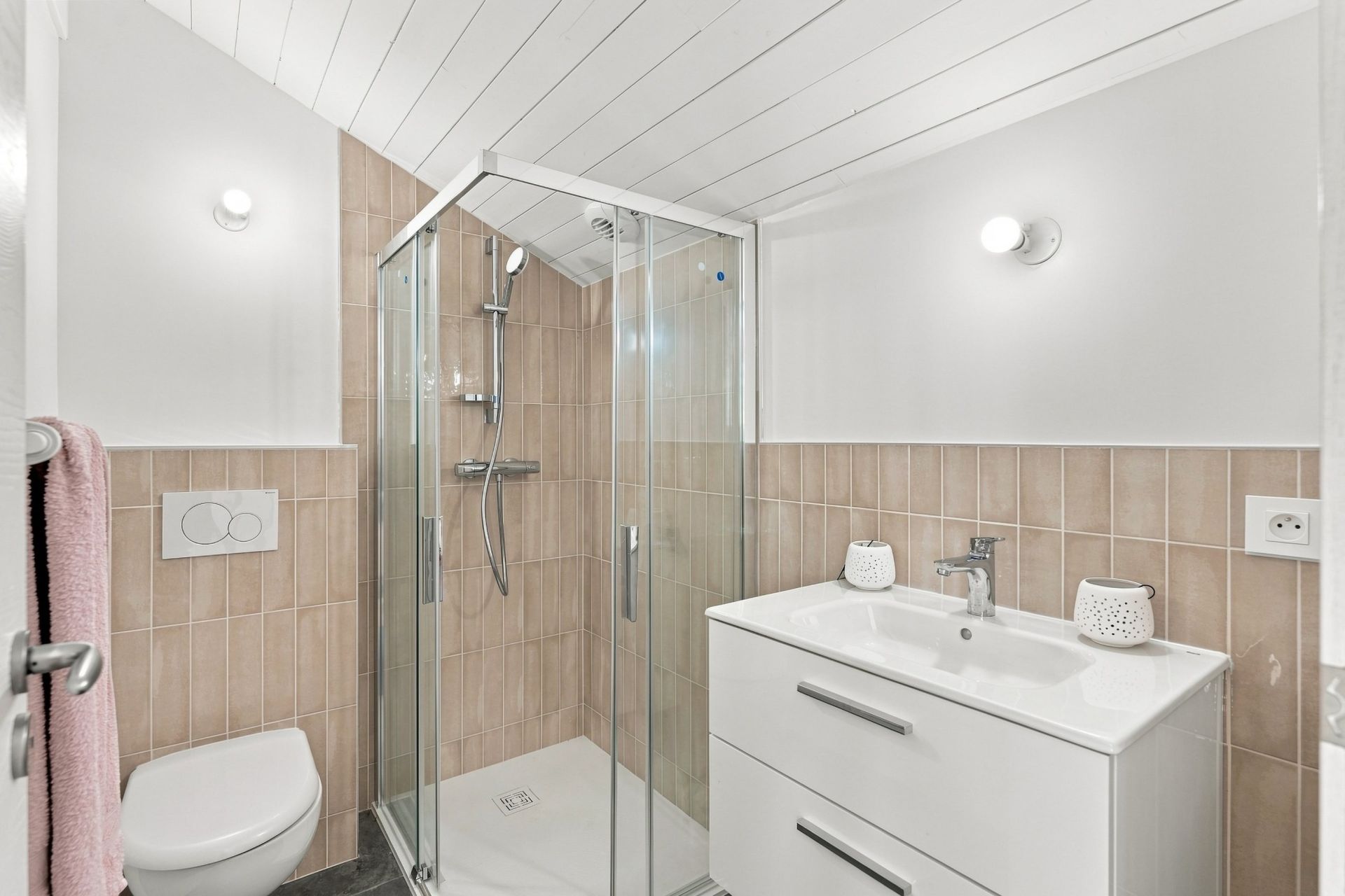 maison 8 Pièces en vente sur DIVONNE LES BAINS (01220)