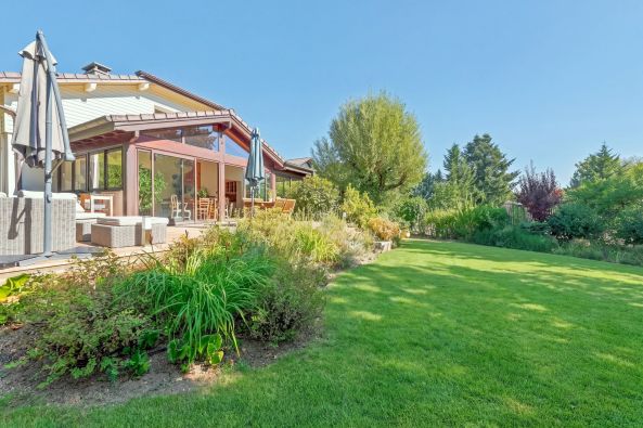 Vente Maison Divonne-les-Bains 8&nbsp;Pièces 317.46&nbsp;m²