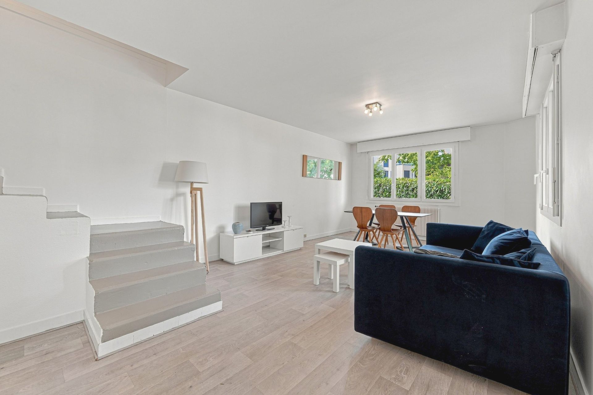 maison 8 Pièces en vente sur PREVESSIN MOENS (01280)