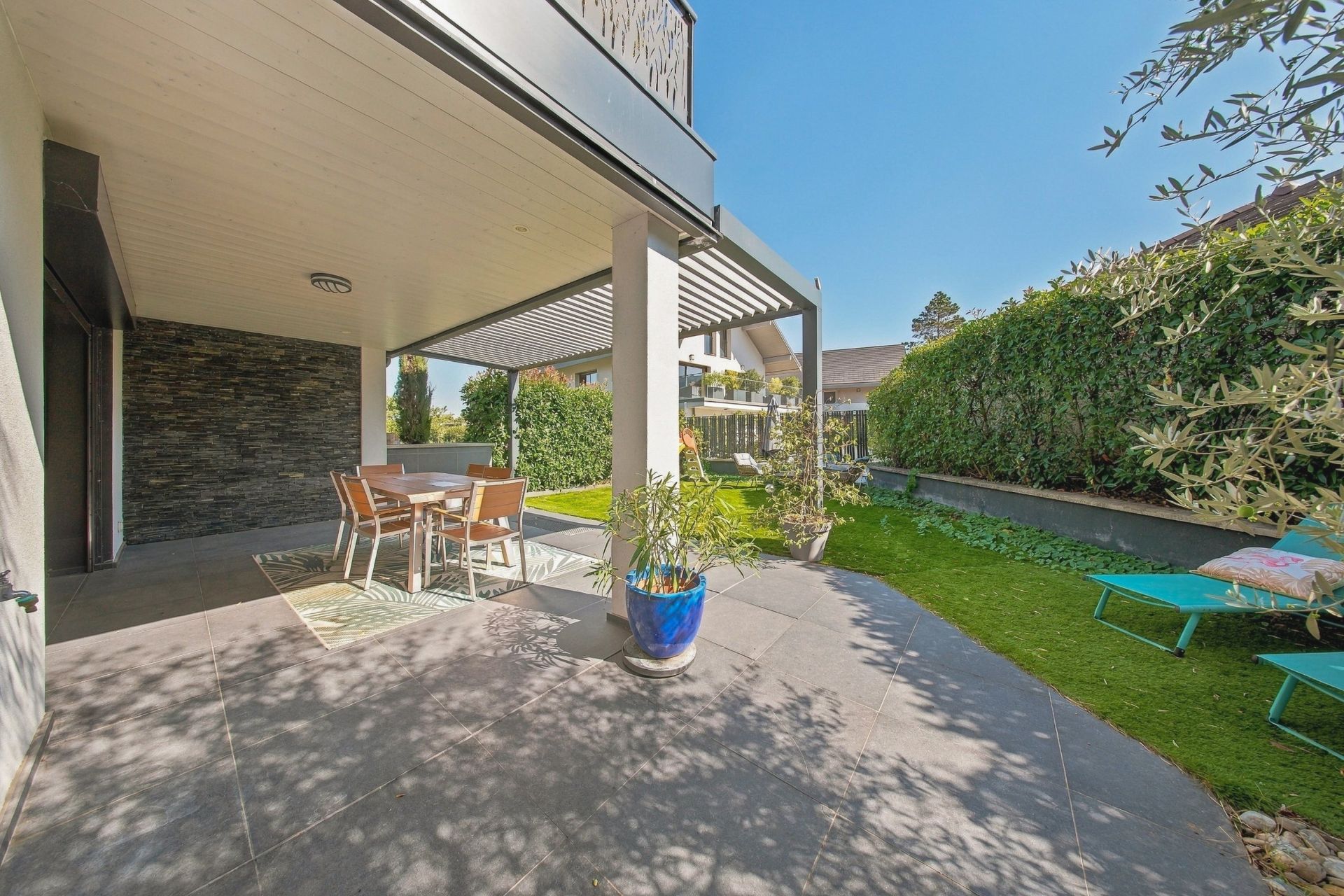apartment 5 Rooms for sale on DIVONNE LES BAINS (01220)