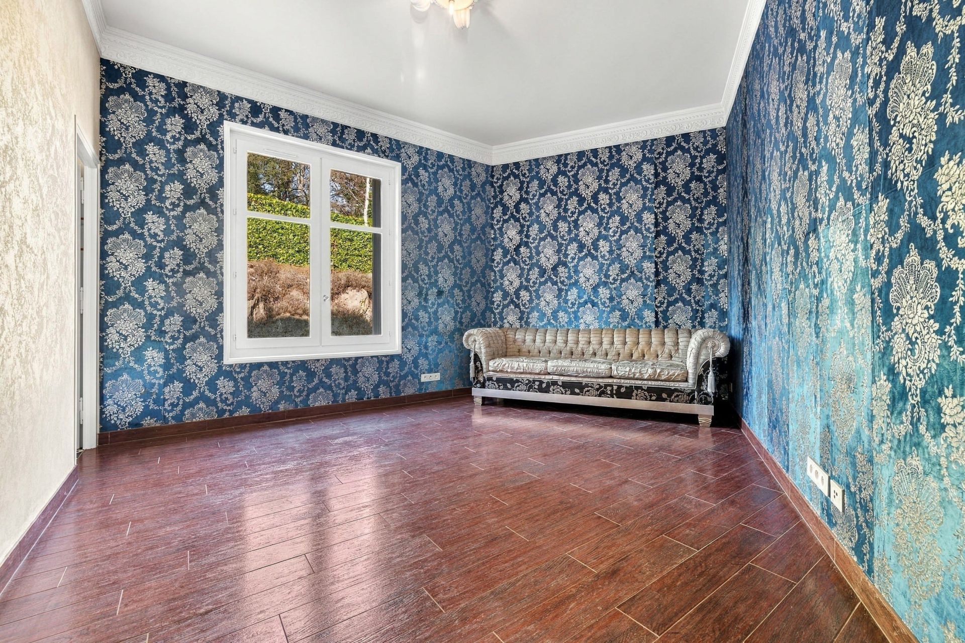 maison d'architecte 20 Pièces en vente sur GEX (01170)