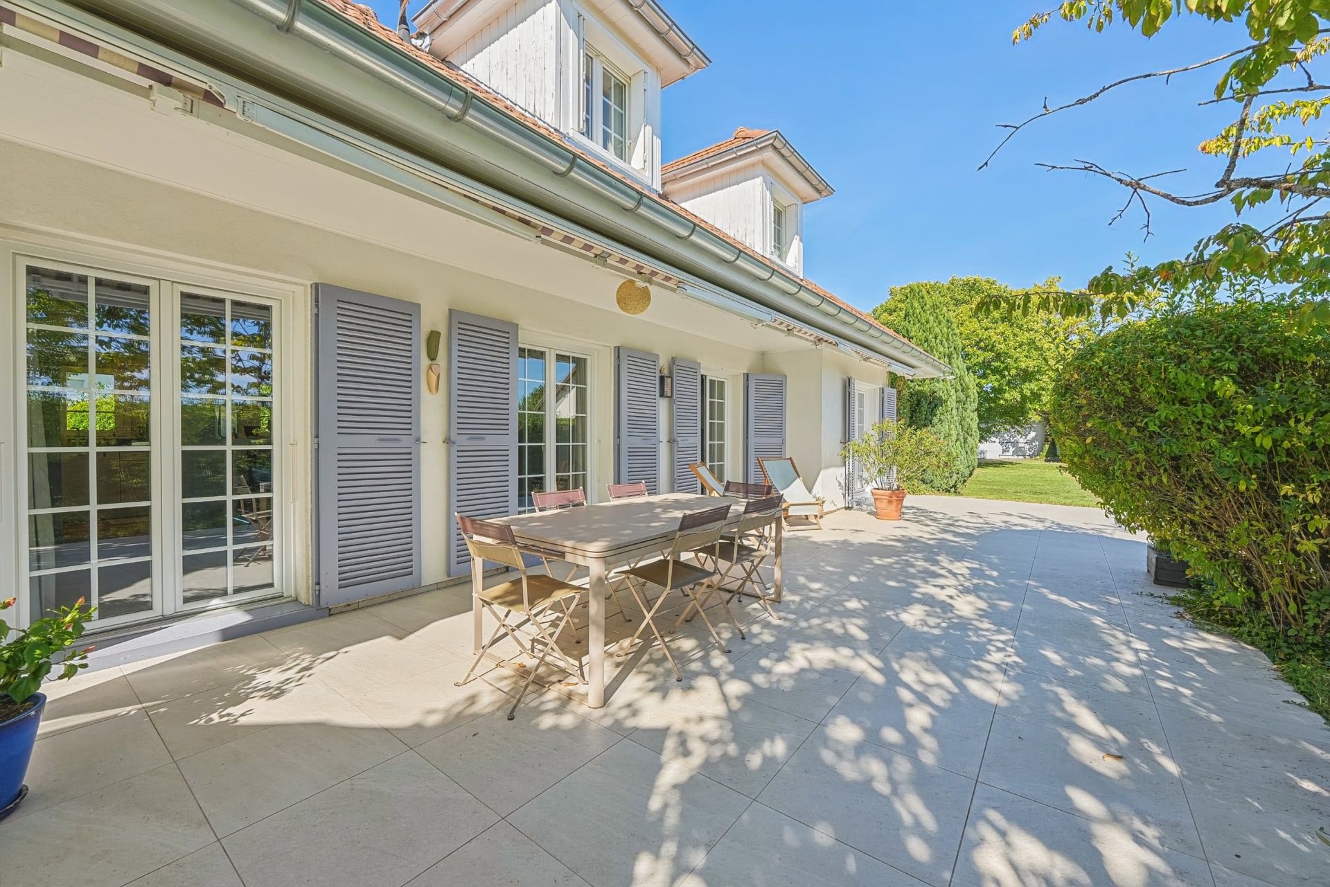 maison 8 Pièces en vente sur DIVONNE LES BAINS (01220)