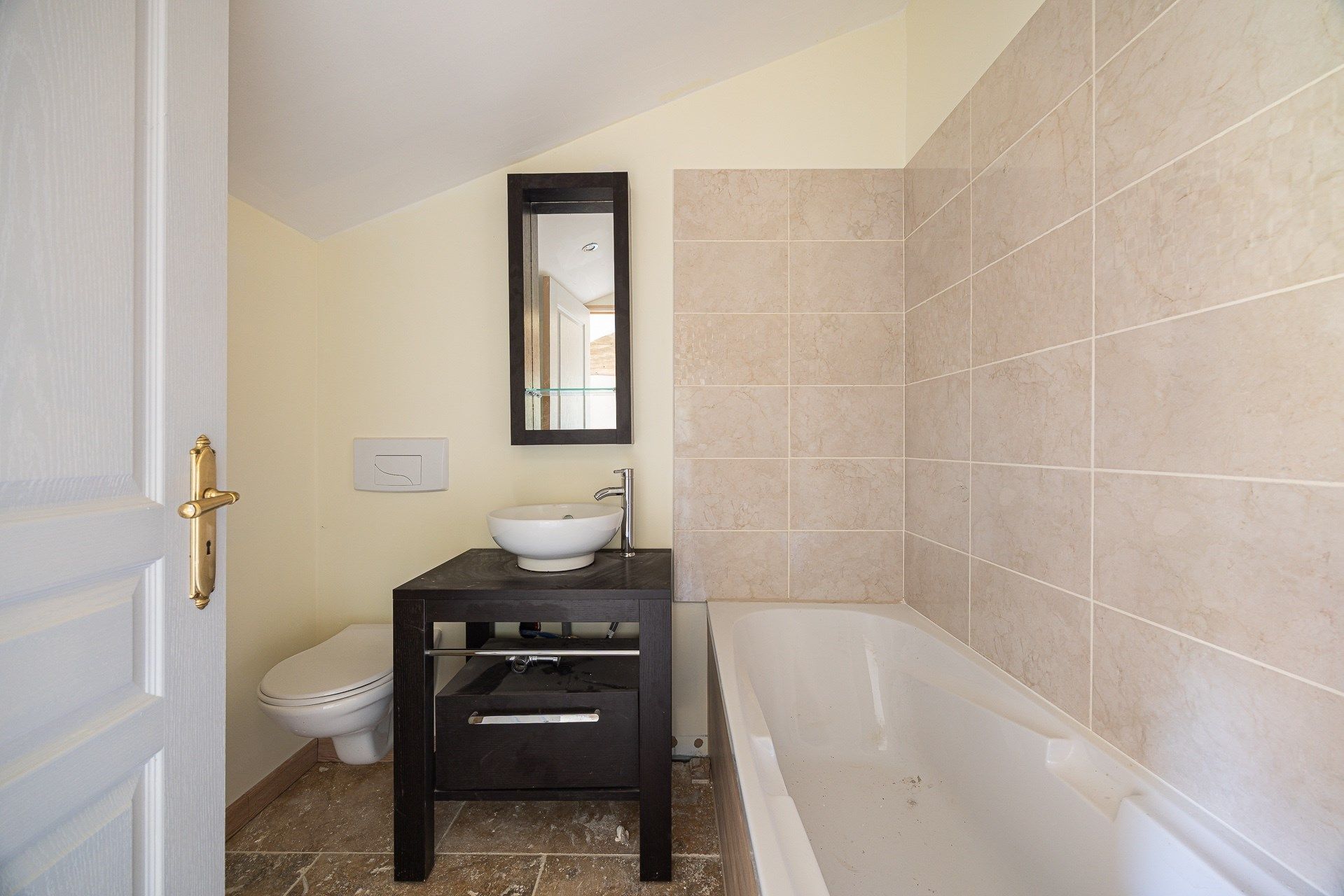 house 19 Rooms for sale on ST AMOUR BELLEVUE (71570)