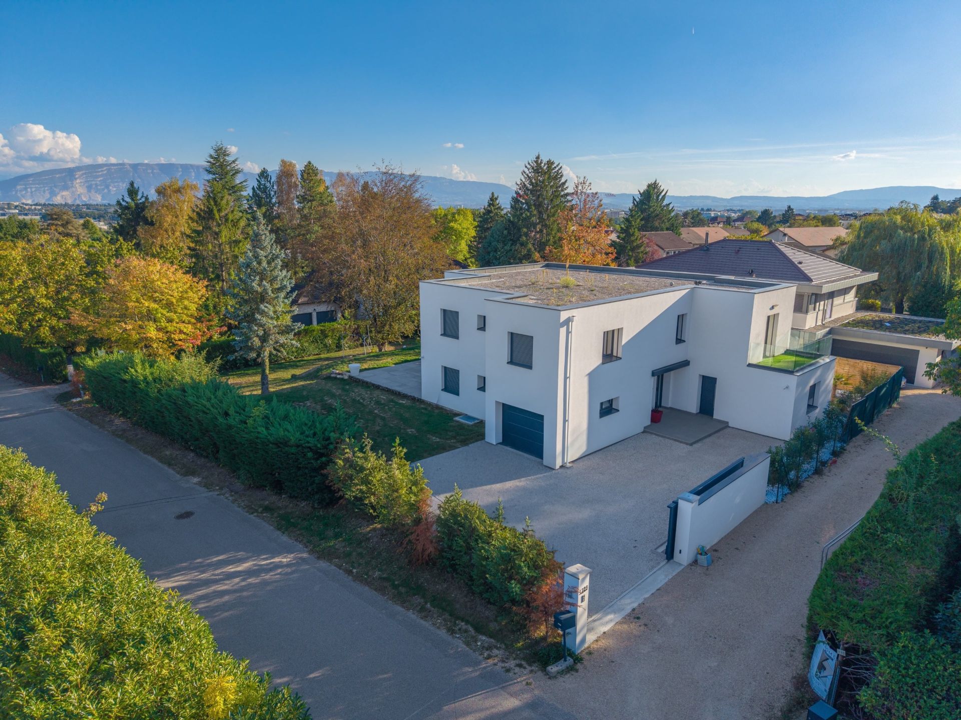 maison 8 Pièces en vente sur PREVESSIN MOENS (01280)