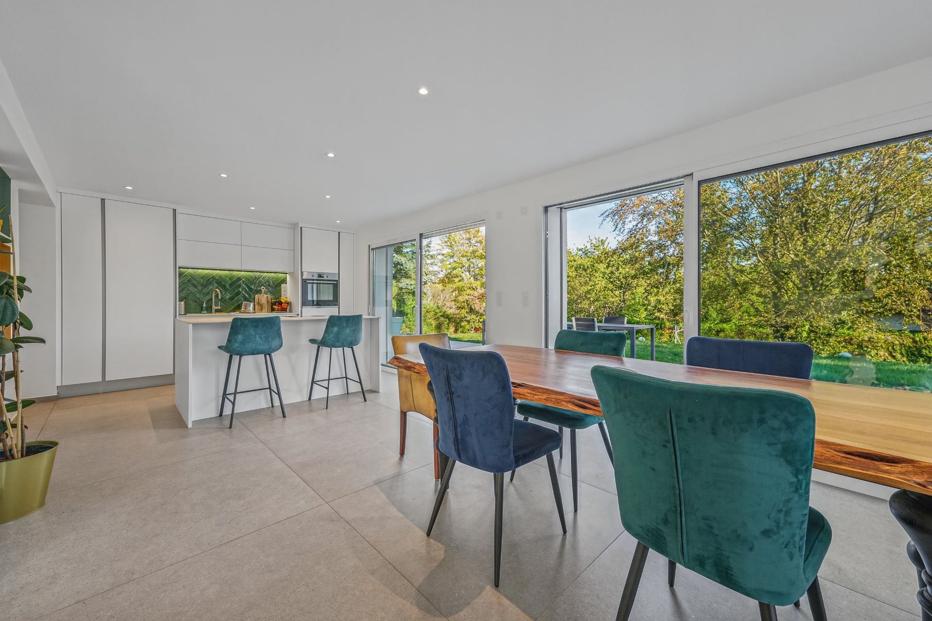 maison 8 Pièces en vente sur PREVESSIN MOENS (01280)